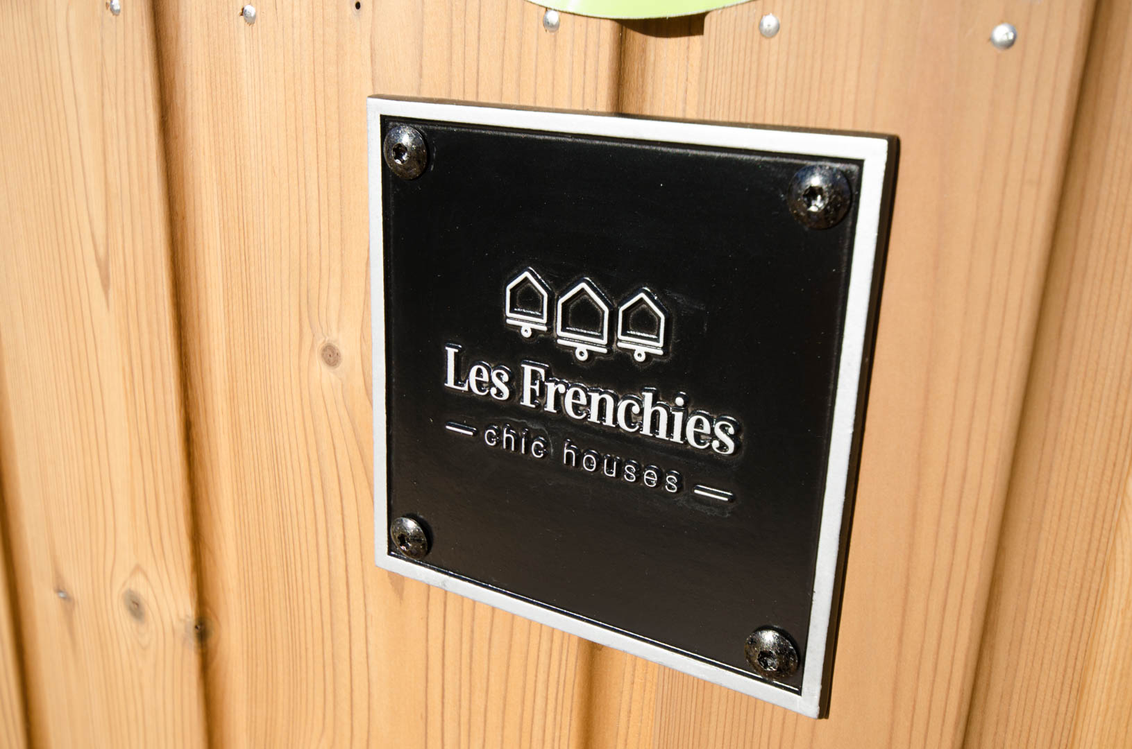 Tiny House Les Frenchies LOGO plaque
