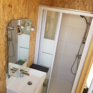 Salle d'eau confort avec receveur 80x90cm dans SmarT'iny